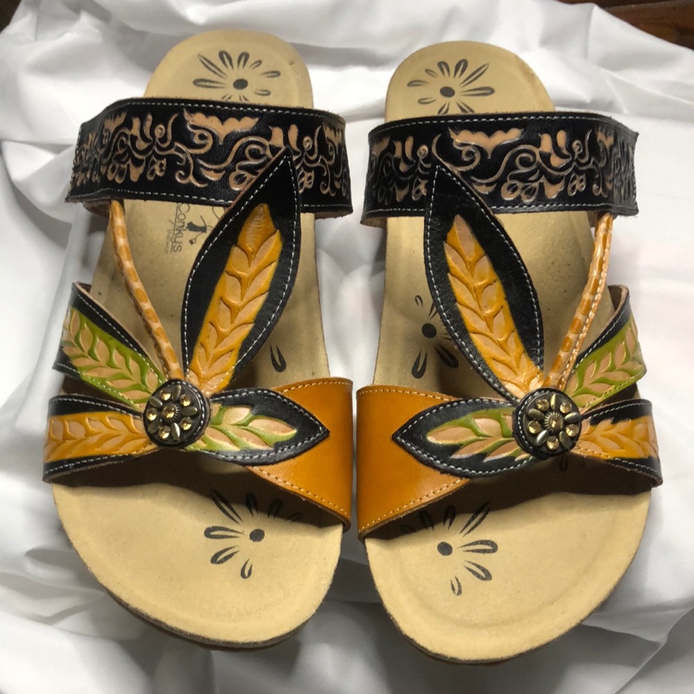 Elite by Corkys (Baltic Style) Handpainted Leather, Bohemian Wedge Sanda…